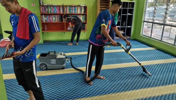 Gotong royong Surau Ar-Rahman ILPKLS